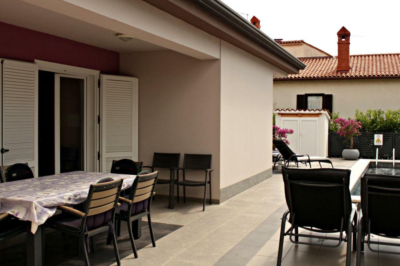 Holiday House Veli Vrh 풀라 외부 사진